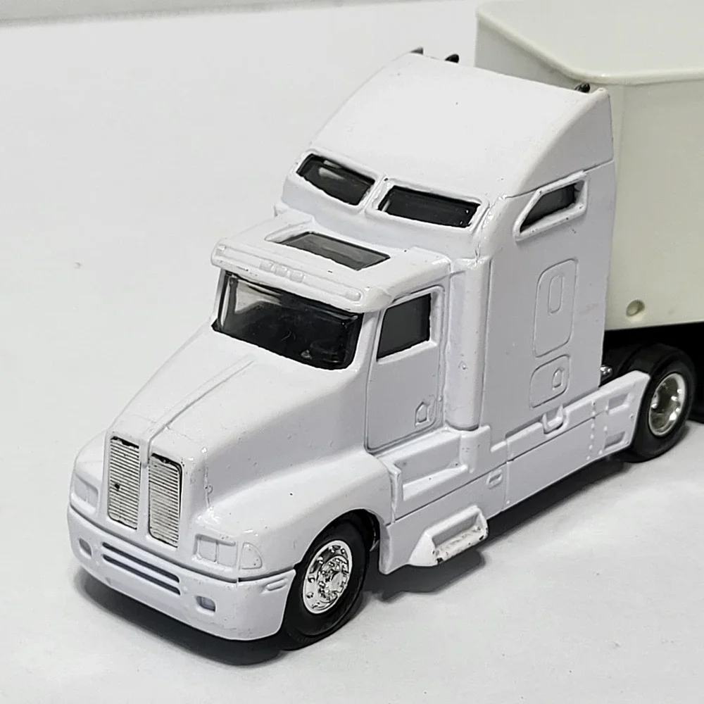 Racing Champions 1994 Johnny Herrera 45x Sprint Car Semi Truck Trailer White